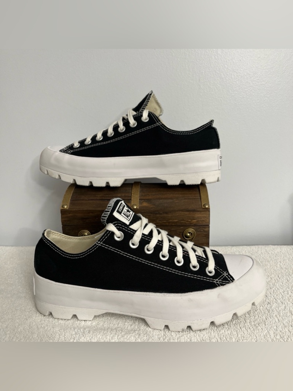 Converse Chuck Taylor All Star Women’s Size 11 Sneakers Low Lugged 567681C Shoes